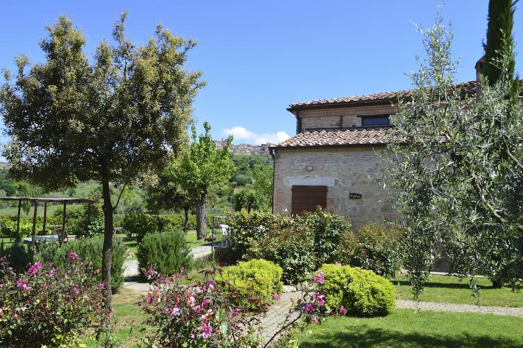 Villa Il Palazzo Dei Diavoli Montepulciano Stazione Zimmer foto