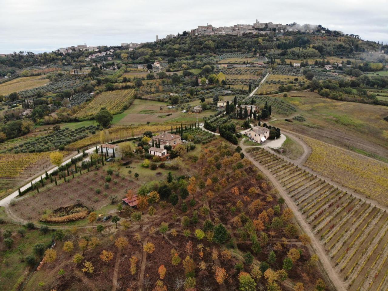 Villa Il Palazzo Dei Diavoli Montepulciano Stazione Exterior foto